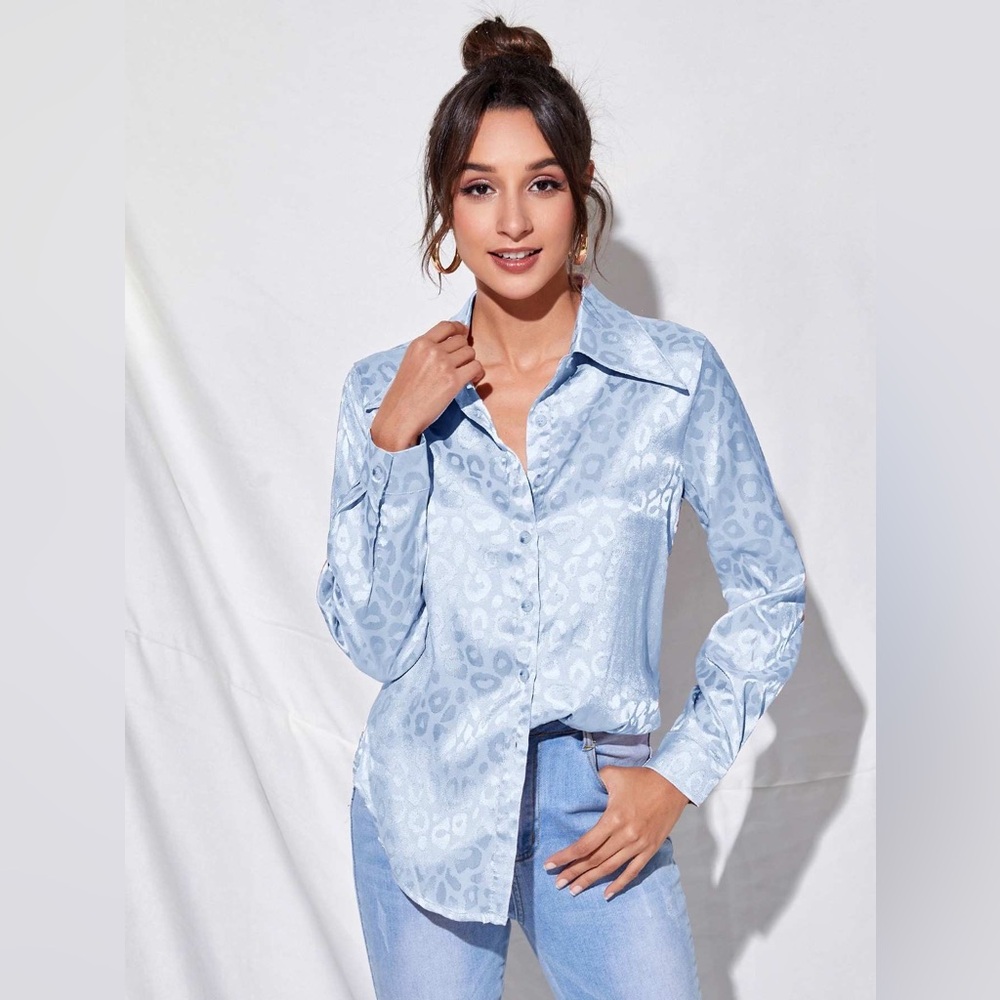 LAST CHANCE - Light blue button up blouse with subtle leopard print